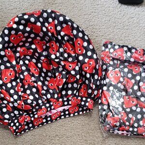 2 Silky Bed Bonnets